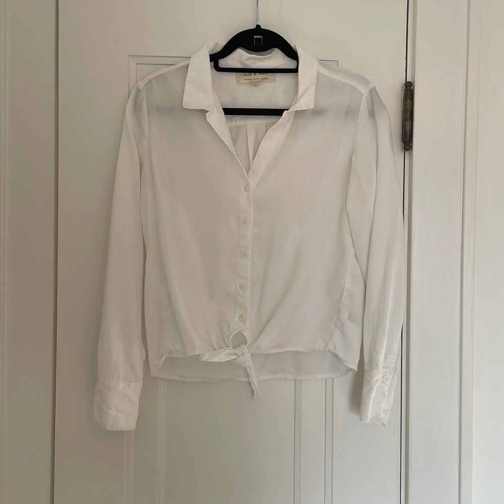 White cotton cropped button up with tie